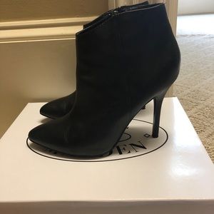 Steve Madden black leather booties